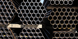 ヤードにて加工